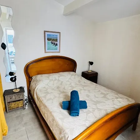 Grand Avec Terrasse A 50m De La Apartament Agde